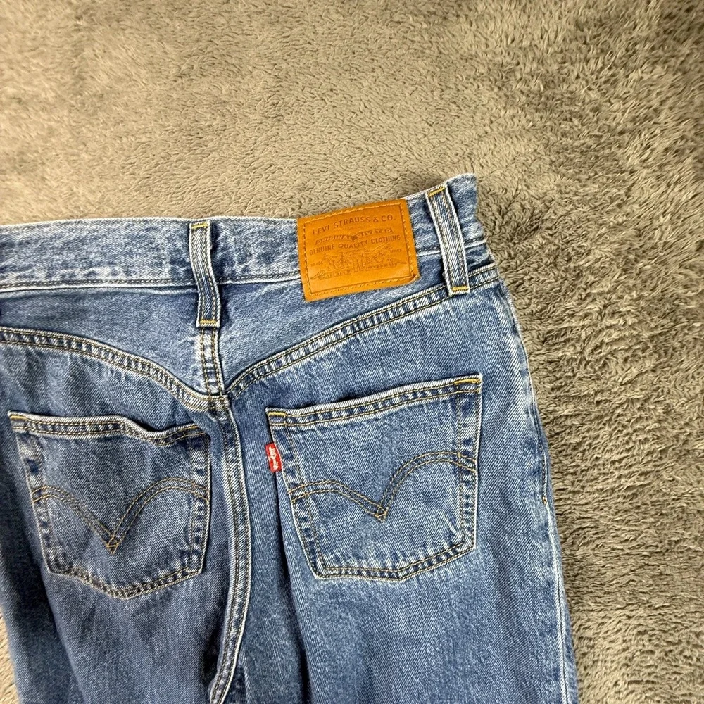 Levis Premium Big E Jeans High Loose Taper Womens 24 Med Wash Blue Denim - Picture 10 of 12